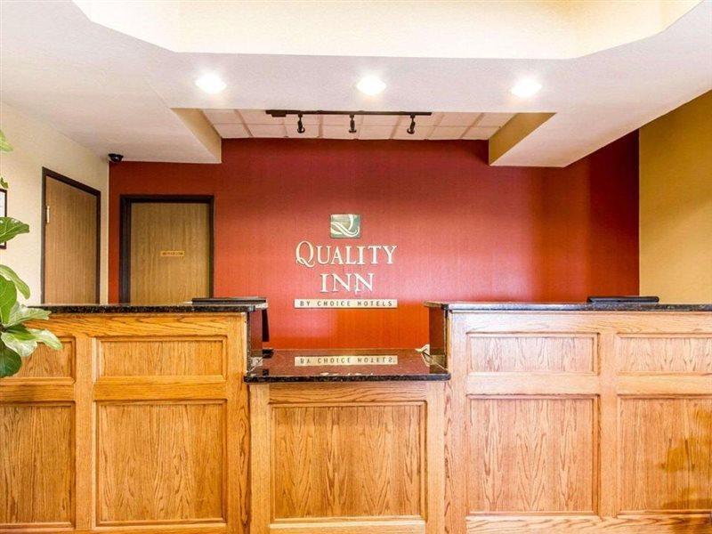 Quality Inn Pontiac Il Buitenkant foto