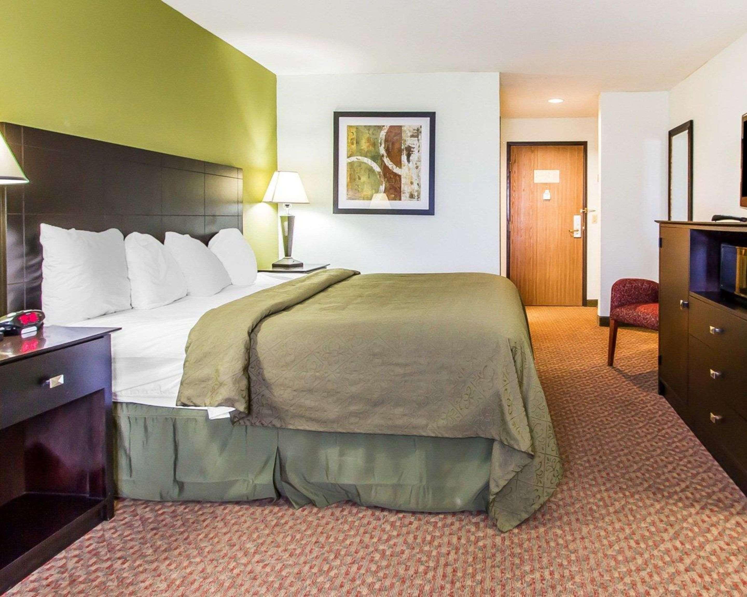 Quality Inn Pontiac Il Buitenkant foto