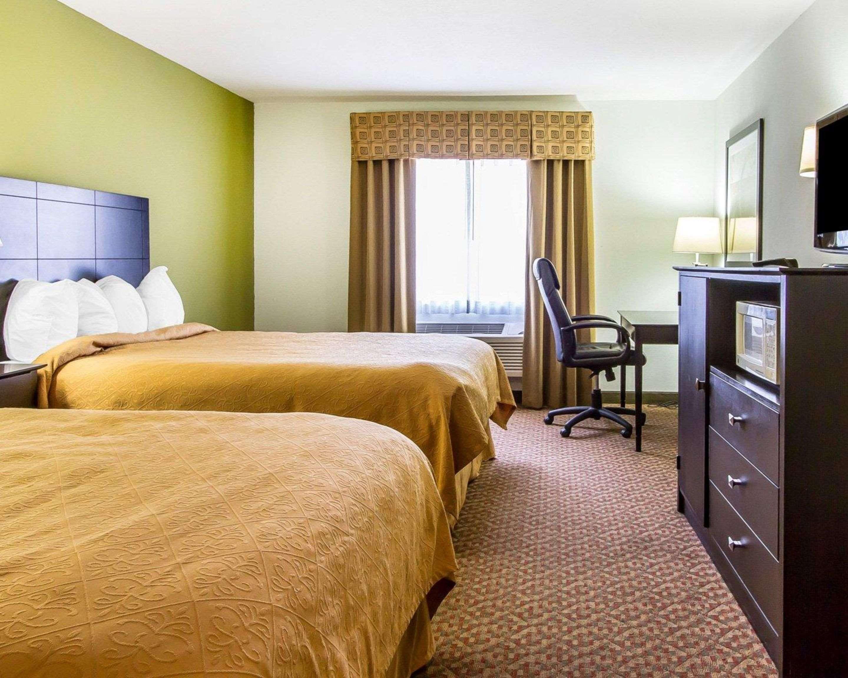 Quality Inn Pontiac Il Buitenkant foto