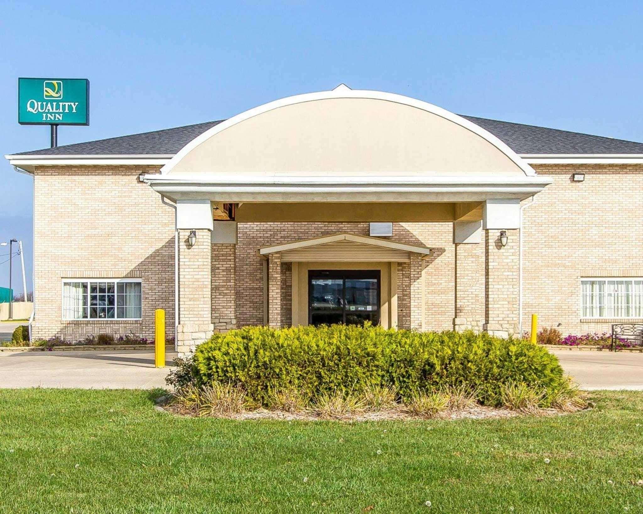 Quality Inn Pontiac Il Buitenkant foto