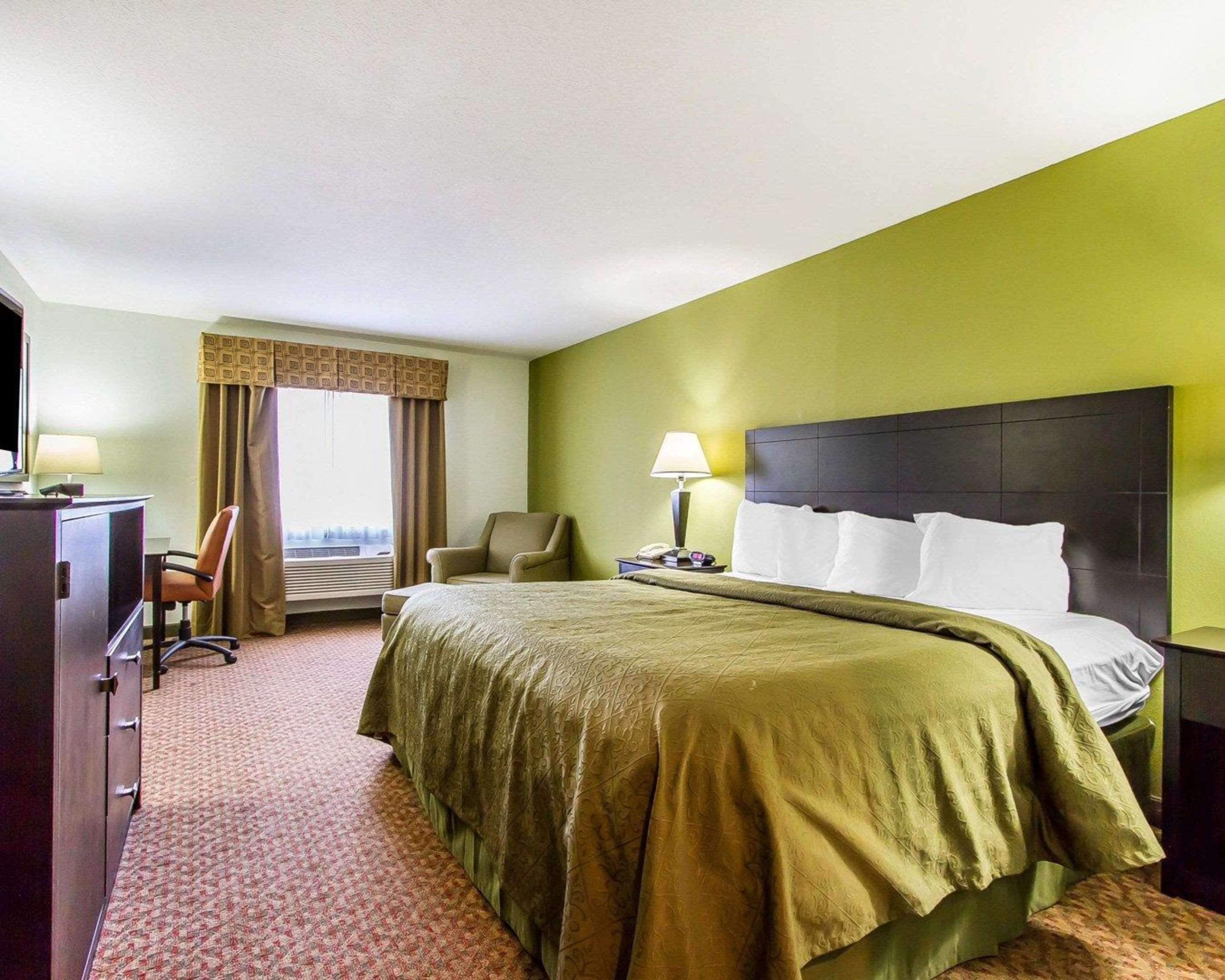 Quality Inn Pontiac Il Buitenkant foto