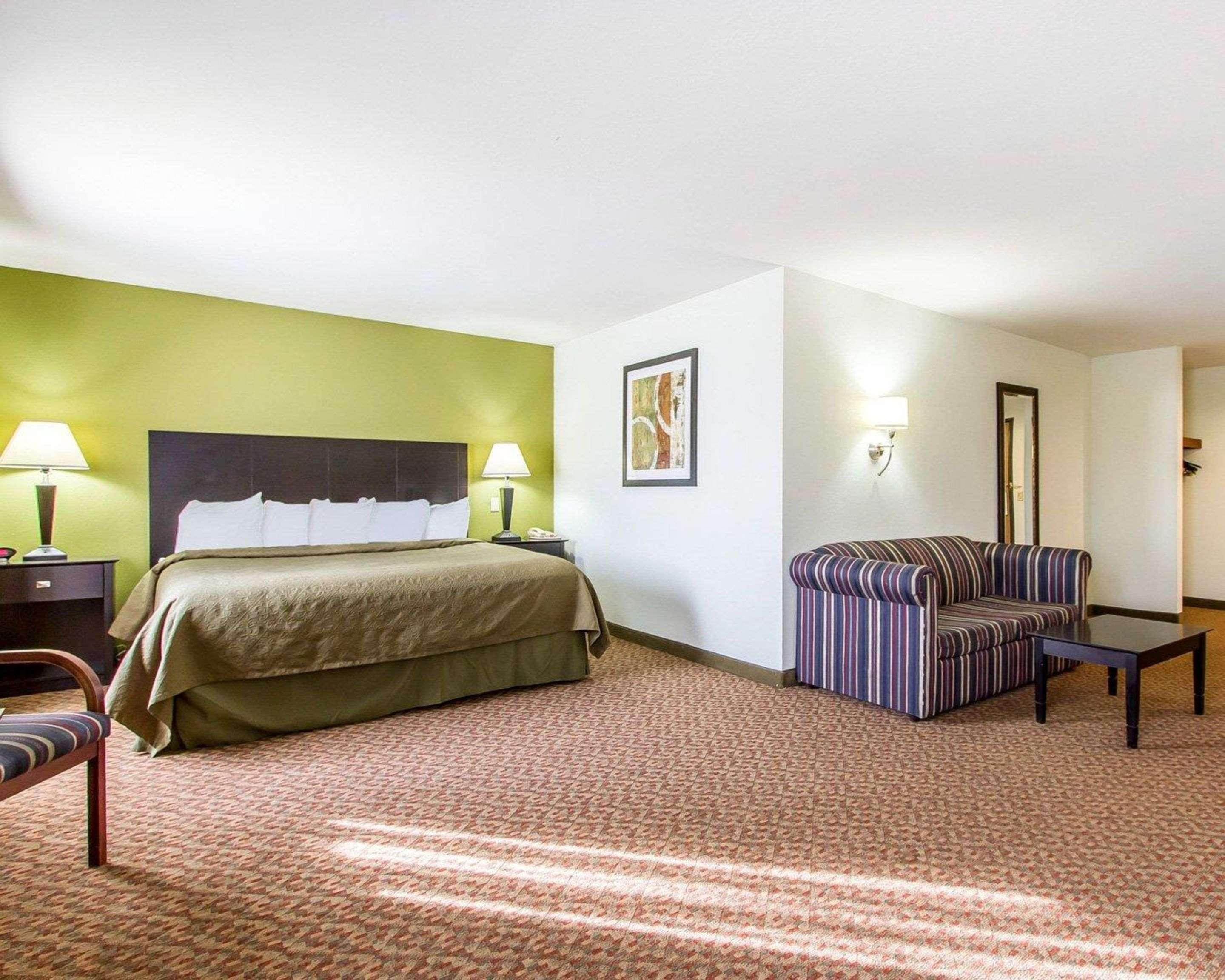 Quality Inn Pontiac Il Buitenkant foto