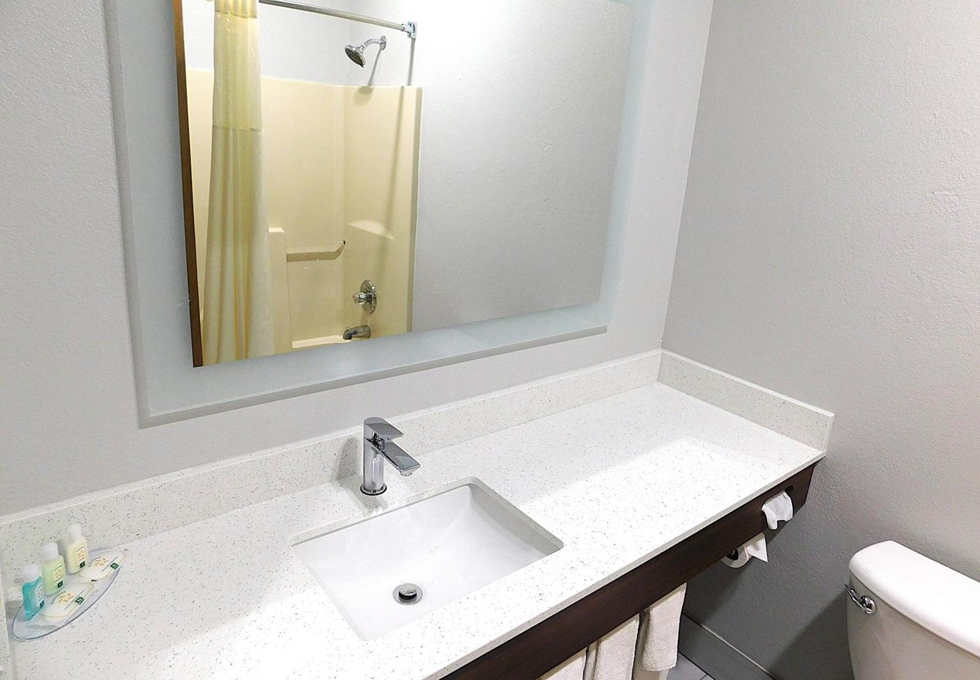 Quality Inn Pontiac Il Buitenkant foto